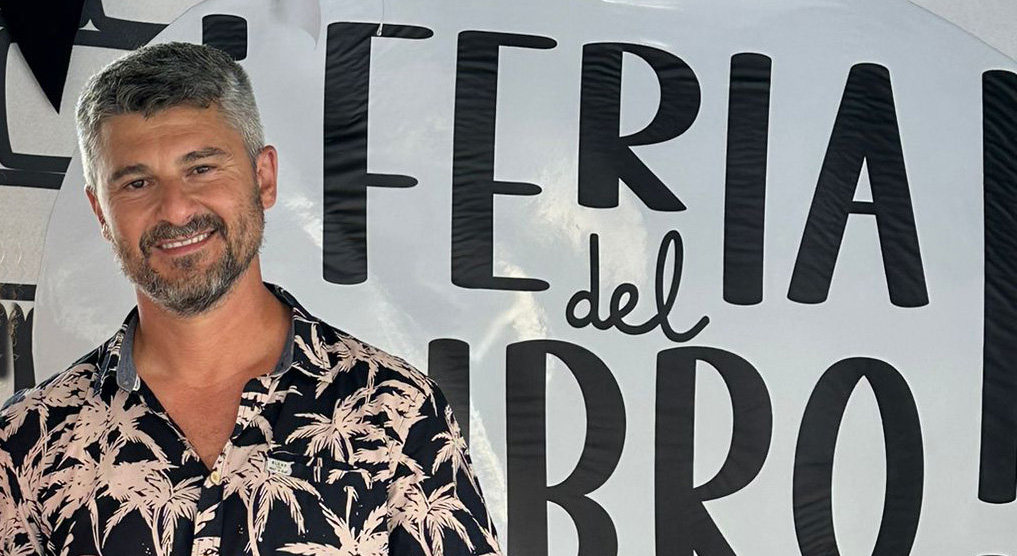 El periodista gaditano Antonio Muñoz presenta en Arequipa su segunda novela ‘La última sirena del Nanay‘